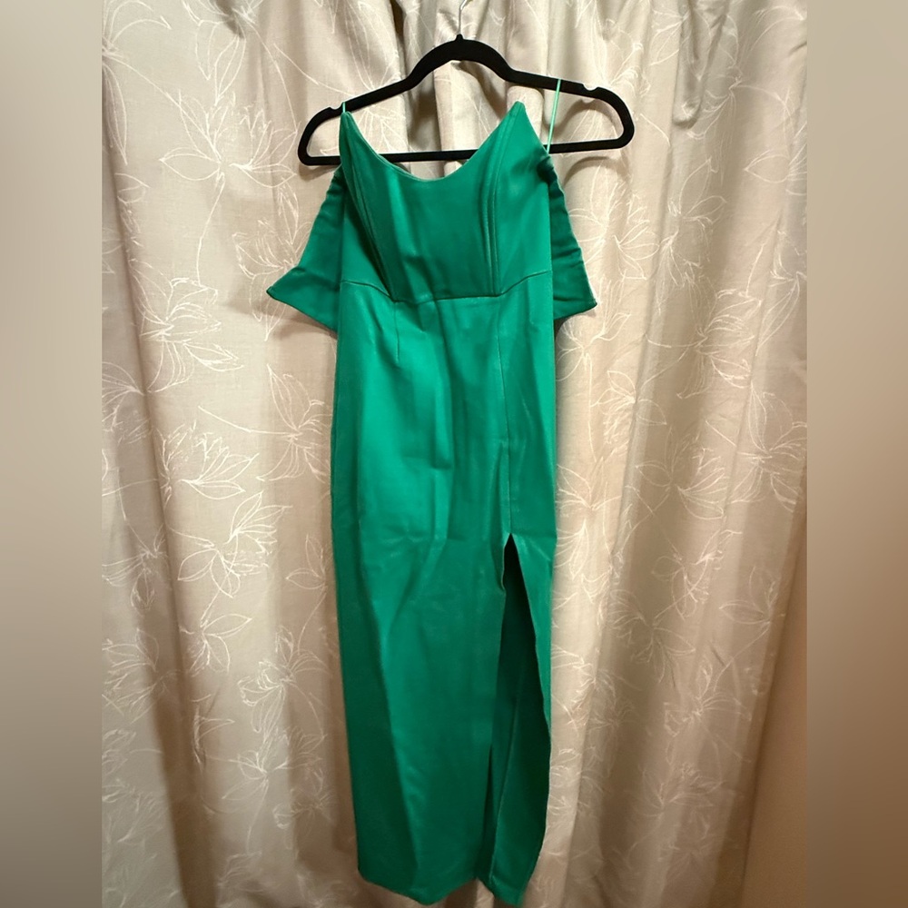 Superdown One Shoulder Green Dress